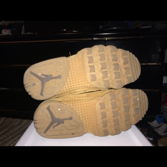 Jordan 9 boots - Picture 3 of 6